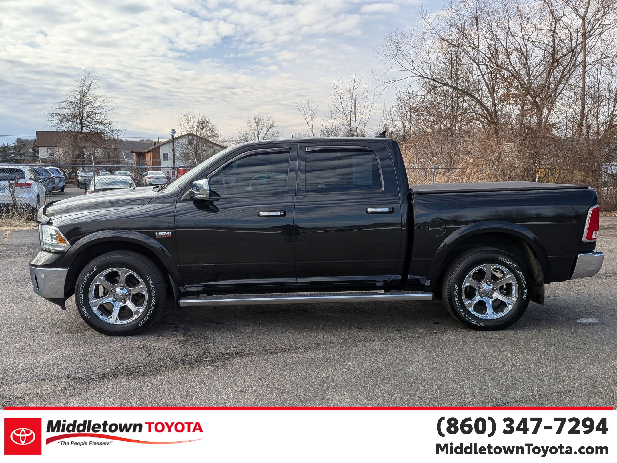 Used 2017 RAM 1500 Laramie w/ Convenience Group image 6