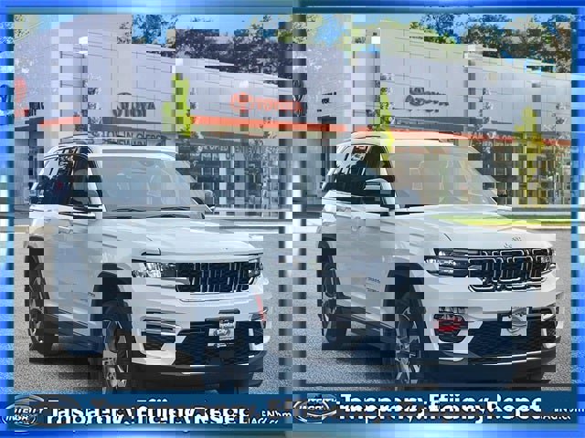 Used 2023 Jeep Grand Cherokee 4WD 4xe w/ MOPAR Finishing Package video 1