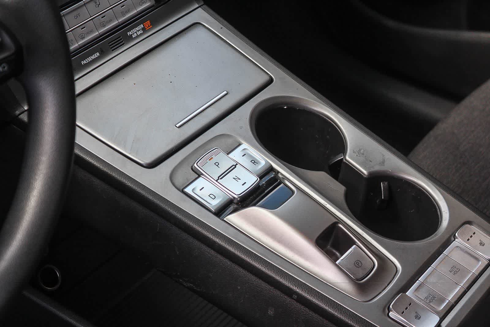Certified 2023 Hyundai Kona SE FWD image 24
