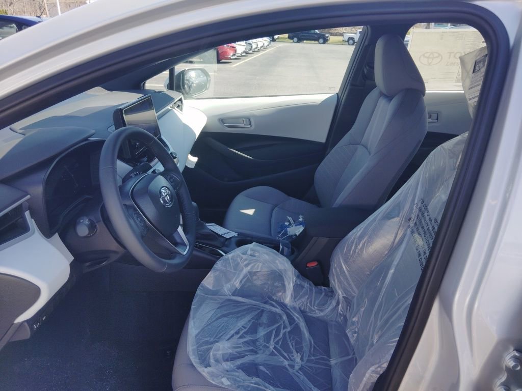 New 2026 Toyota Corolla SE image 6