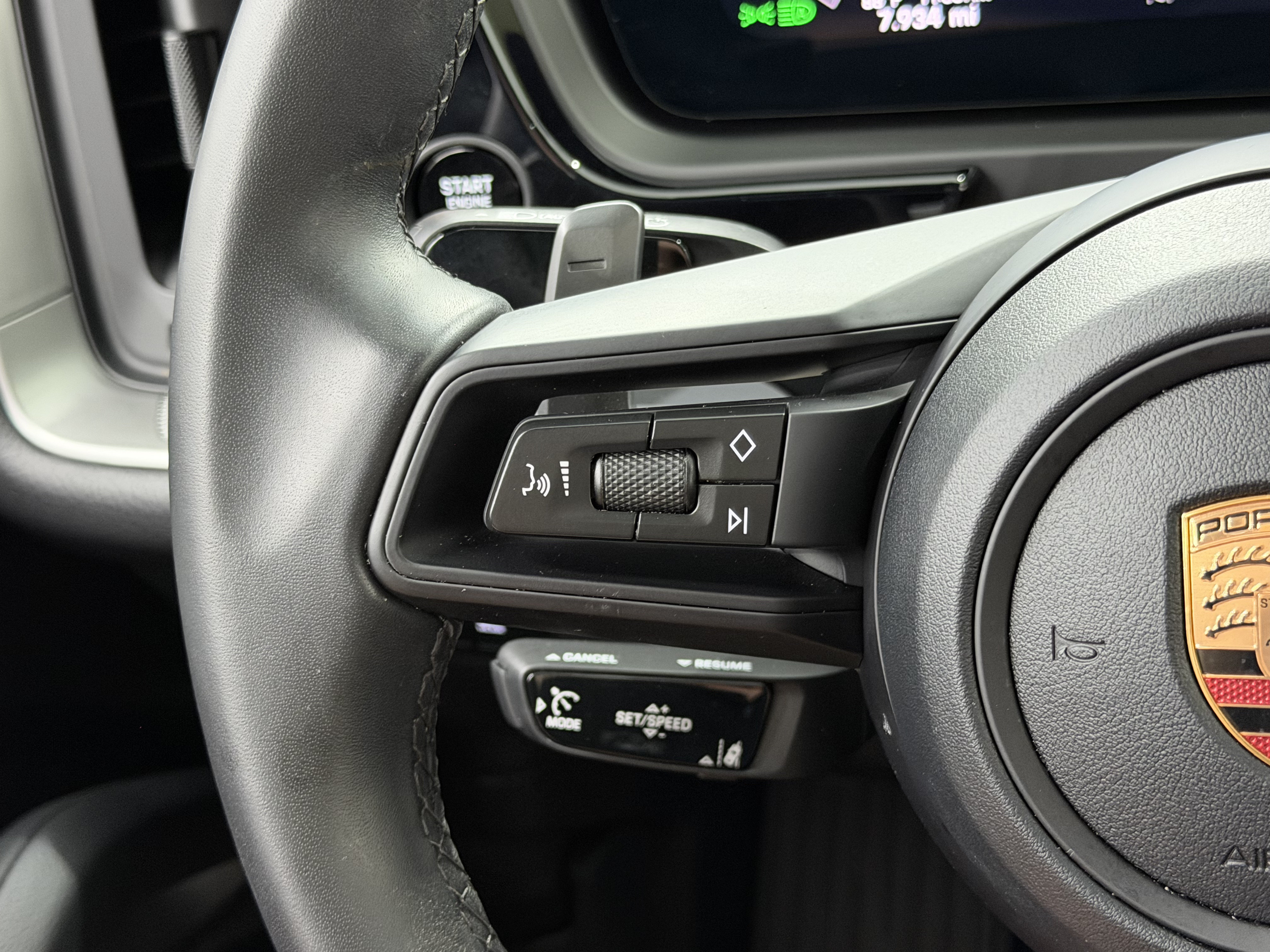 Certified 2026 Porsche Cayenne AWD/4WD image 44