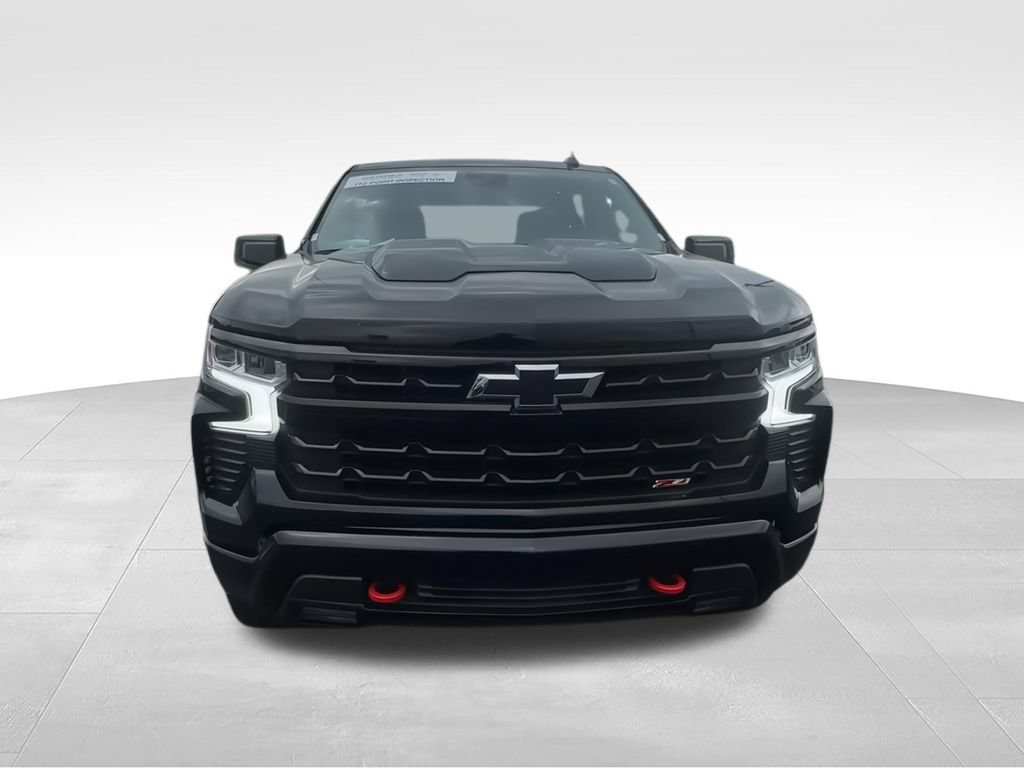 Used 2025 Chevrolet Silverado 1500 LT Trail Boss AWD/4WD image 3