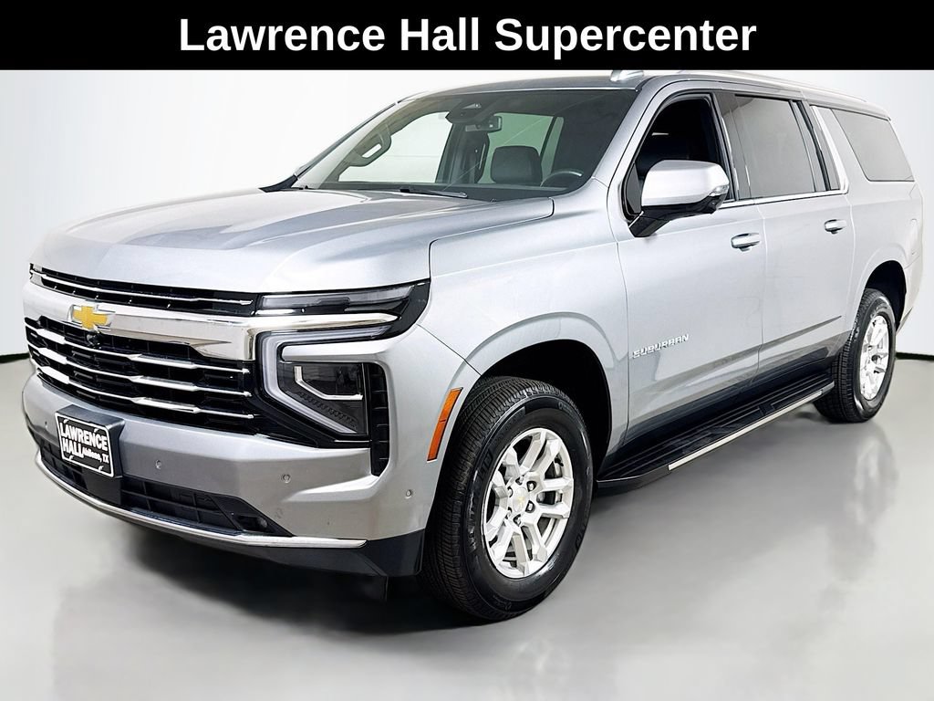 Used 2026 Chevrolet Suburban LT w/ Comfort Package AWD/4WD image 1