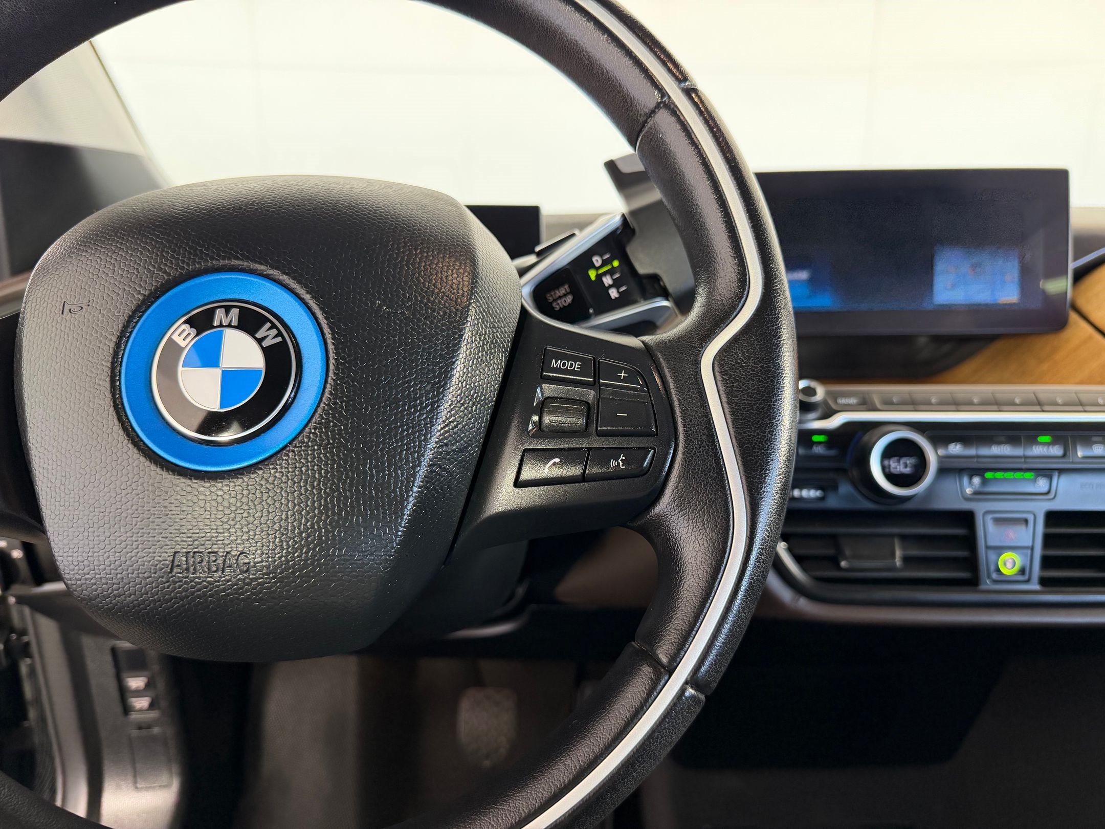 Used 2020 BMW i3 RWD image 28