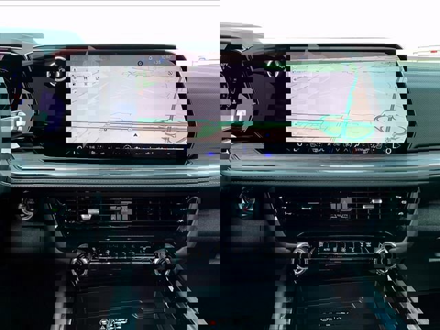 New 2025 Chevrolet Suburban Premier image 11