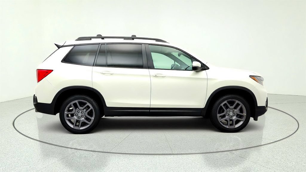 Used 2023 Honda Passport EX-L image 4