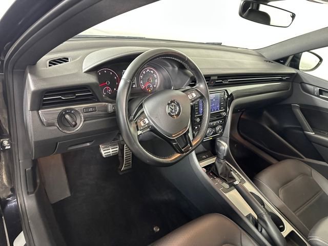 Used 2021 Volkswagen Passat 2.0T R-Line FWD image 13