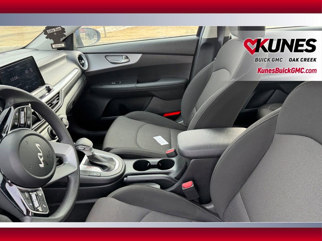 Used 2024 Kia Forte LXS image 8