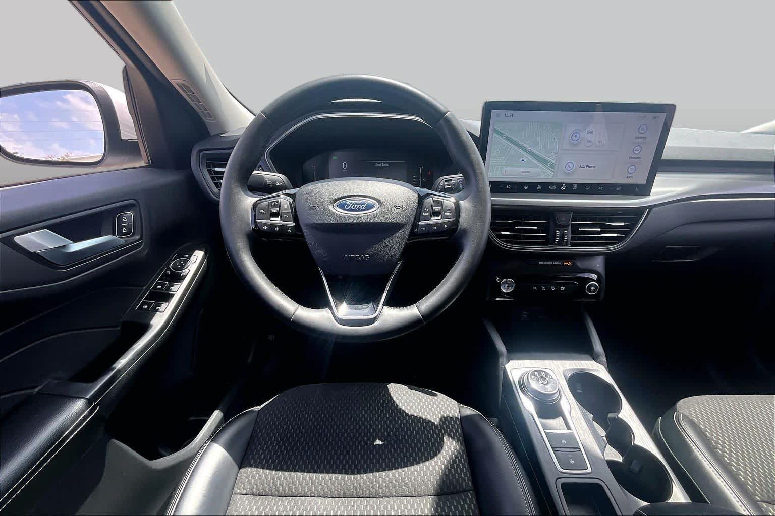 Used 2023 Ford Escape SE FWD image 6