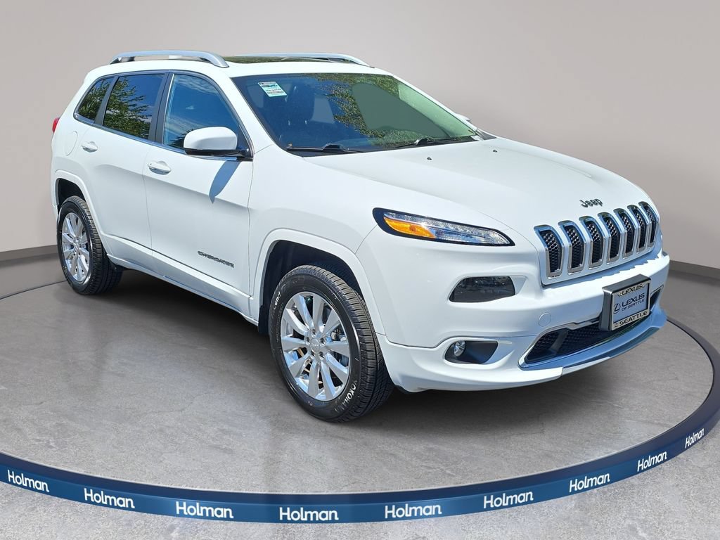 Used 2017 Jeep Cherokee Overland w/ Heavy Duty Protection Group AWD/4WD image 4