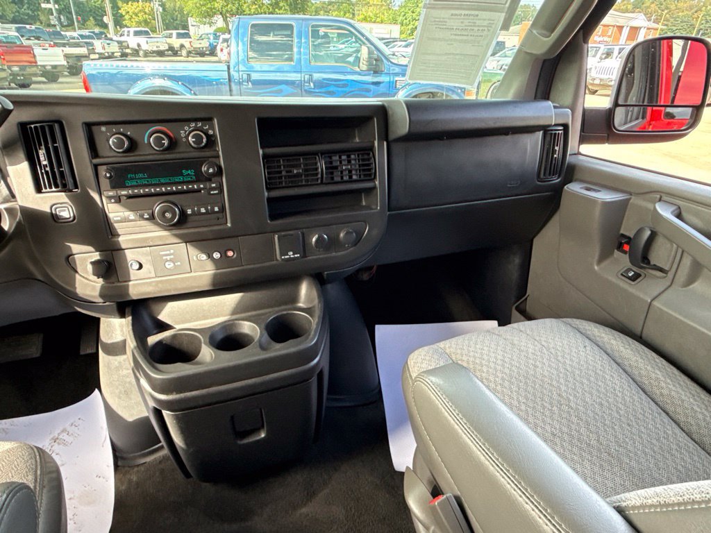 Used 2016 Chevrolet Express 3500 LT w/ LT Preferred Equipment Group RWD image 9