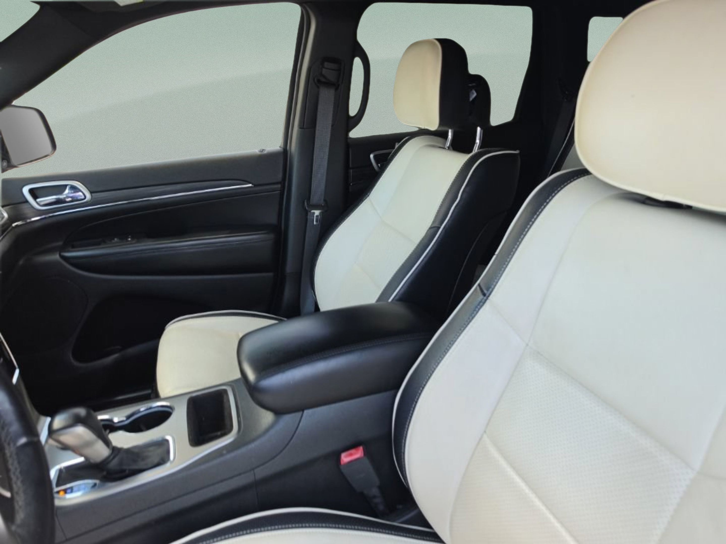 Used 2019 Jeep Grand Cherokee Limited w/ Luxury Group II RWD image 21