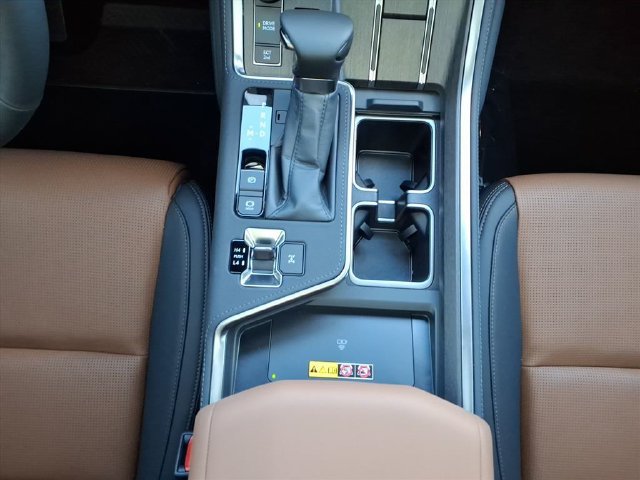 New 2026 Lexus GX 550 w/ Cold Area Package AWD/4WD image 27