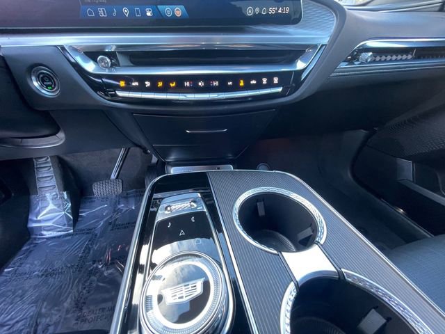 Used 2024 Cadillac Lyriq Sport image 15