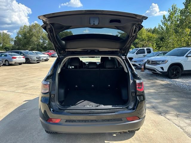 Used 2022 Jeep Compass Limited AWD/4WD image 8
