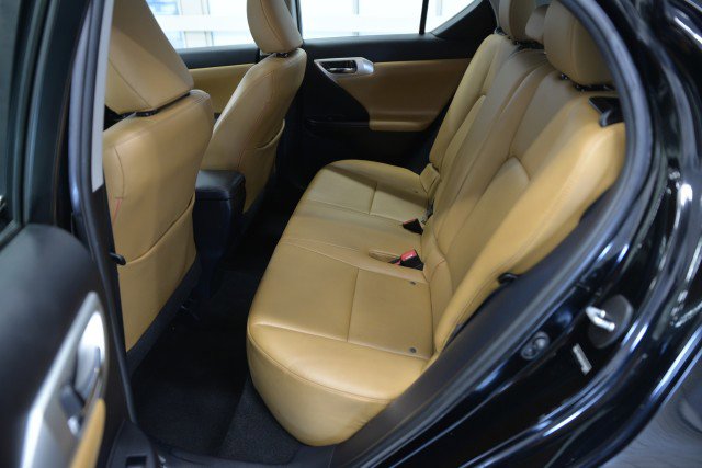 Used 2012 Lexus CT 200h image 33