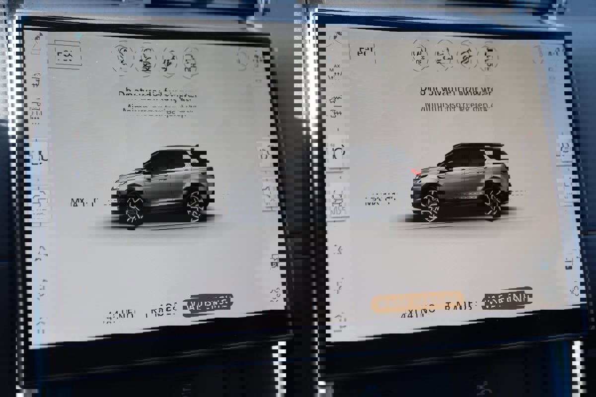 Used 2024 Land Rover Discovery Sport S image 43