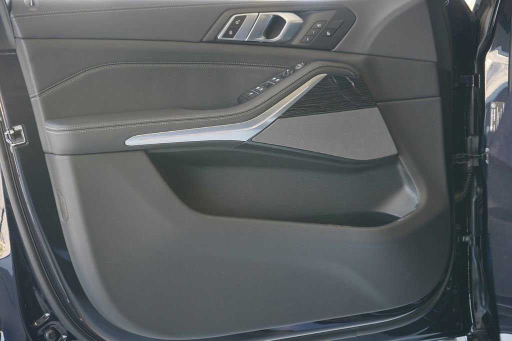 New 2026 BMW X5 xDrive40i w/ M Sport Package image 9