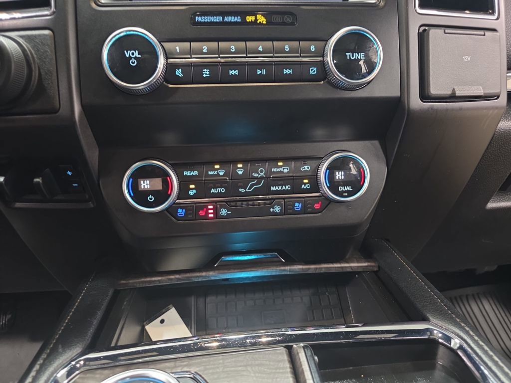 Used 2021 Ford Expedition Limited image 22