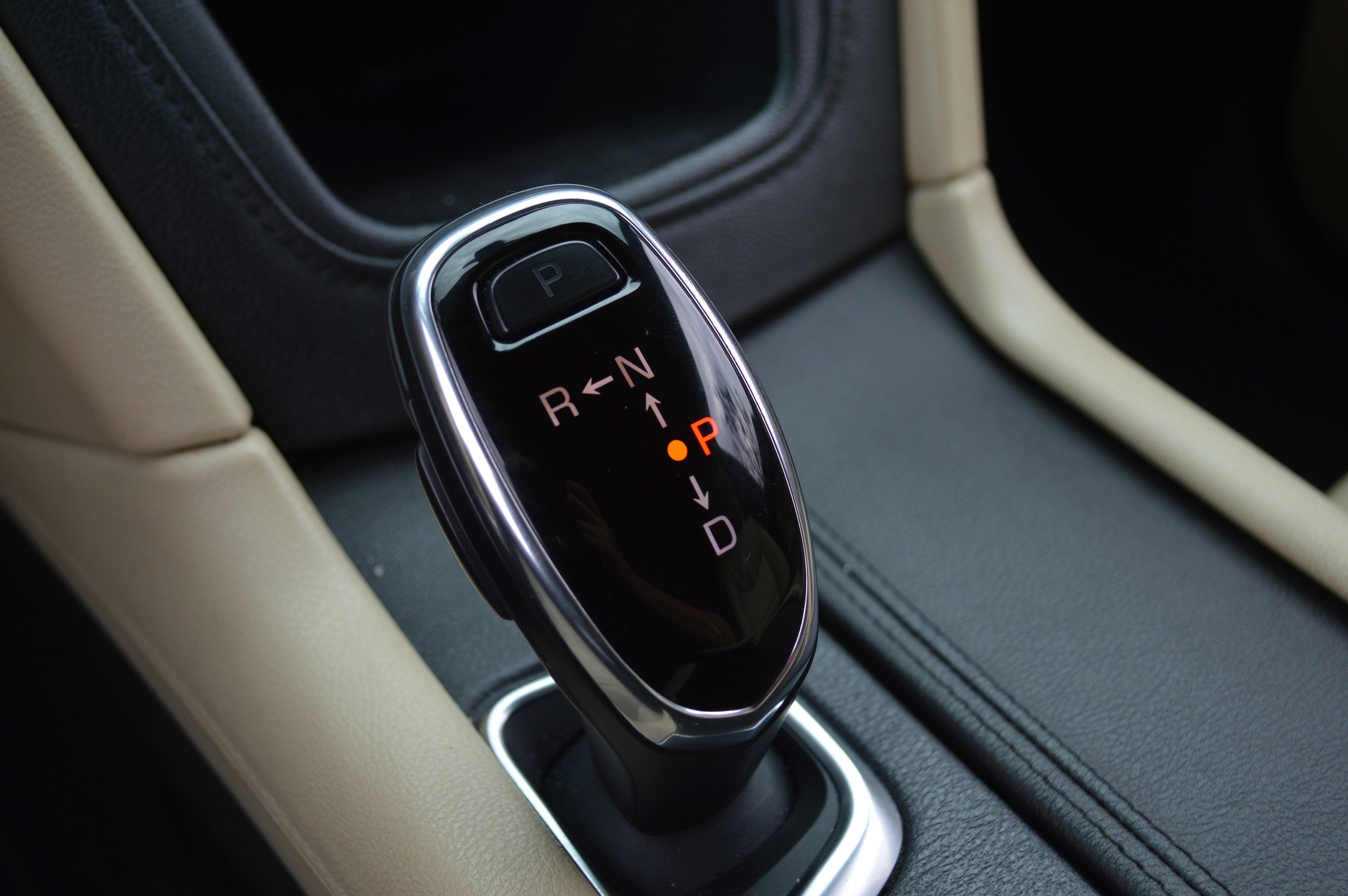 Used 2018 Cadillac XT5 FWD image 23