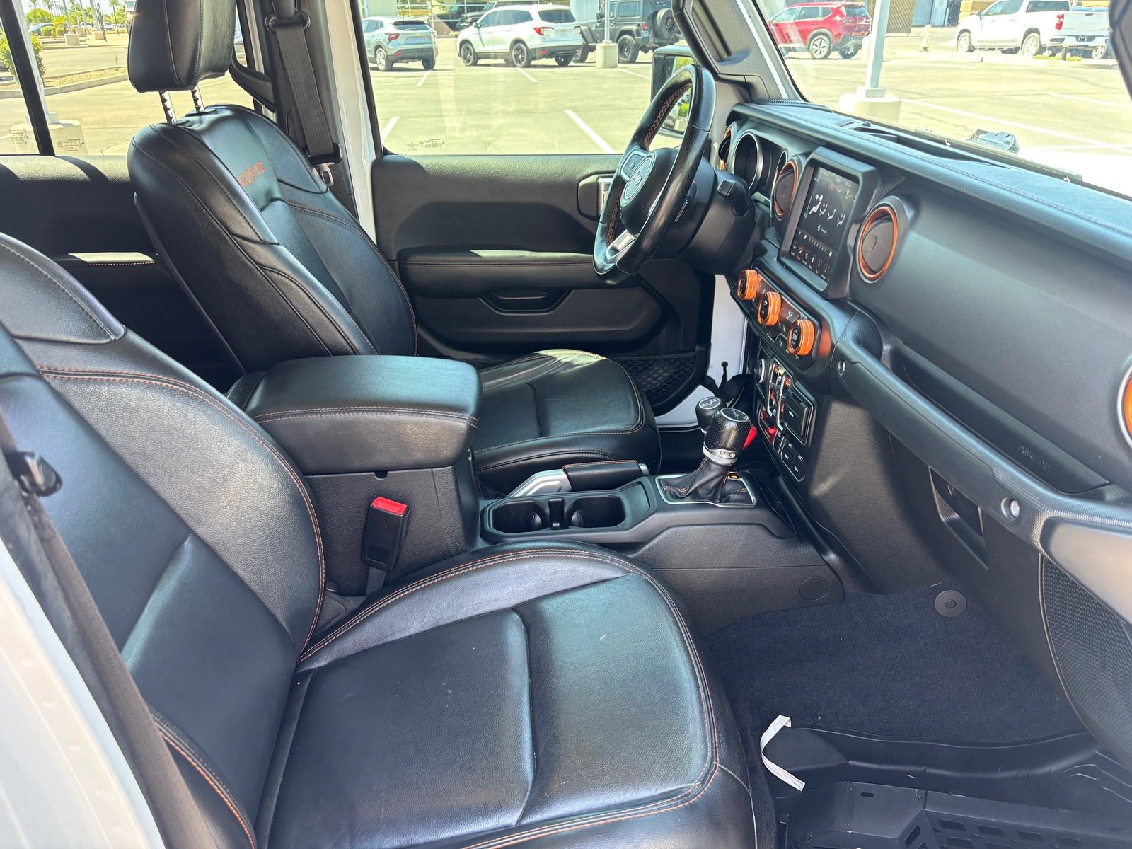Used 2020 Jeep Gladiator Mojave AWD/4WD image 28