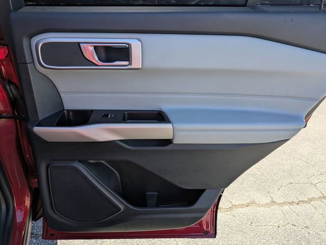 Used 2022 Ford Explorer XLT w/ Equipment Group 202A image 37