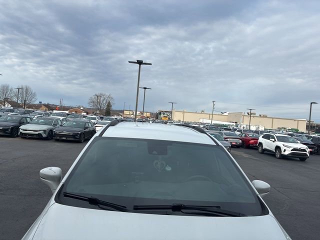 Used 2021 Chrysler Pacifica Touring w/ S Appearance Package image 9