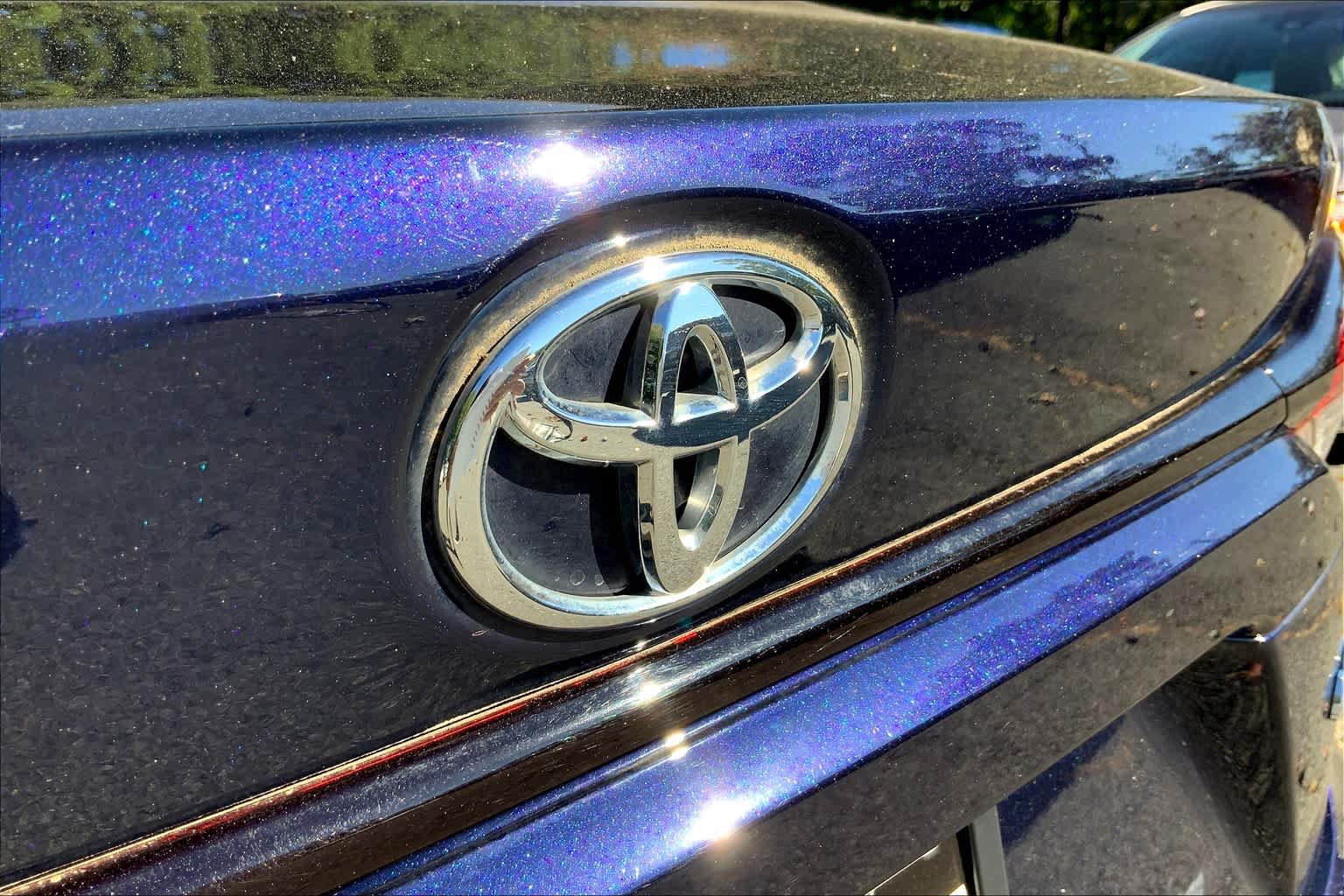 Used 2020 Toyota Corolla LE FWD image 29
