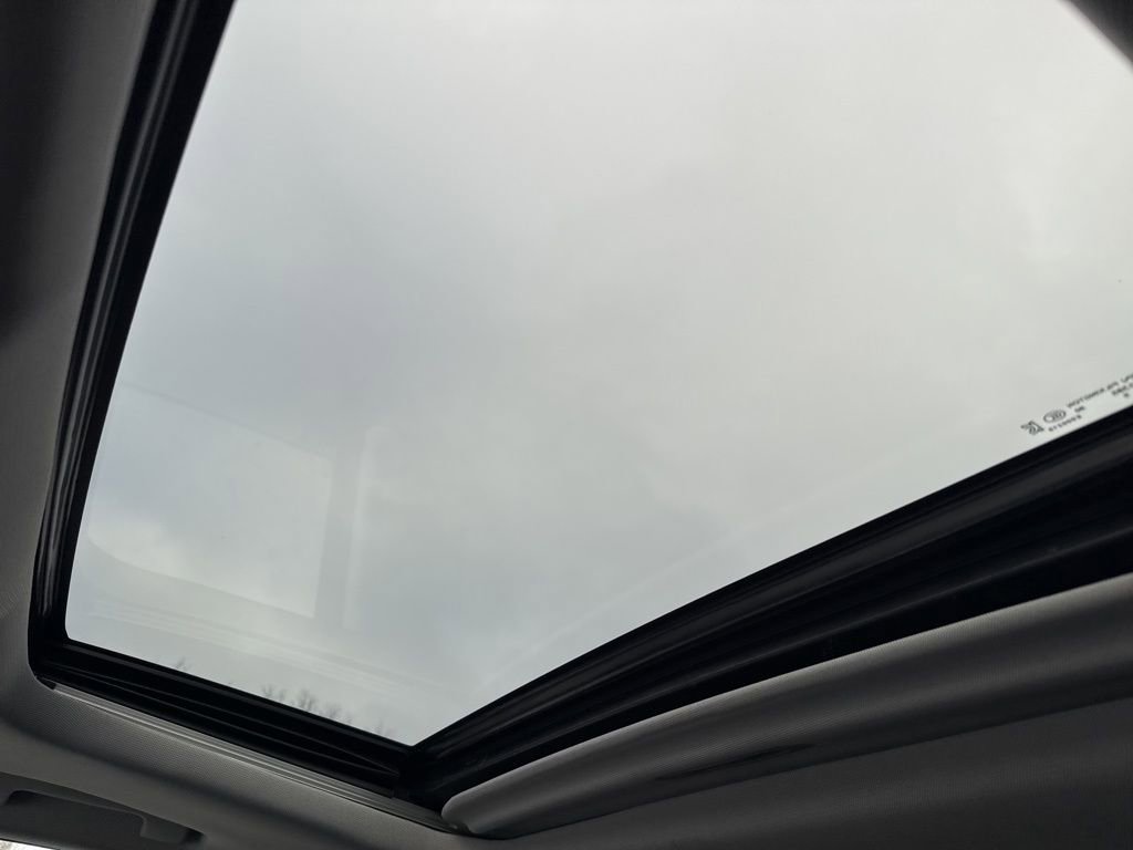 Used 2020 GMC Yukon XL SLT image 47