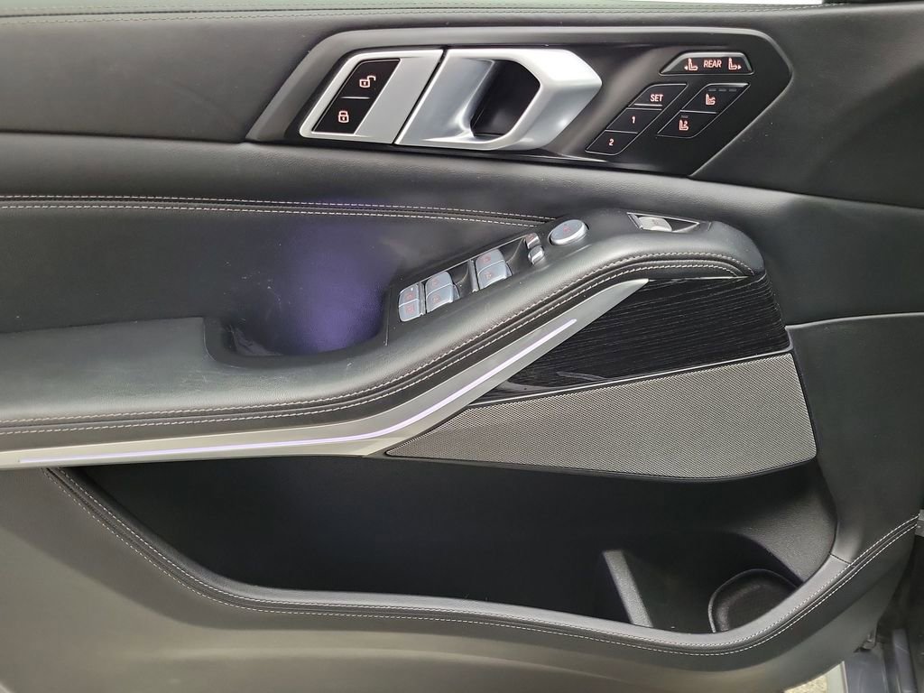 Used 2024 BMW X7 M60i w/ Executive Package image 16