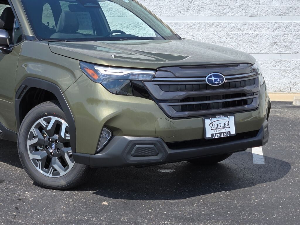 New 2026 Subaru Forester Premium AWD/4WD image 2
