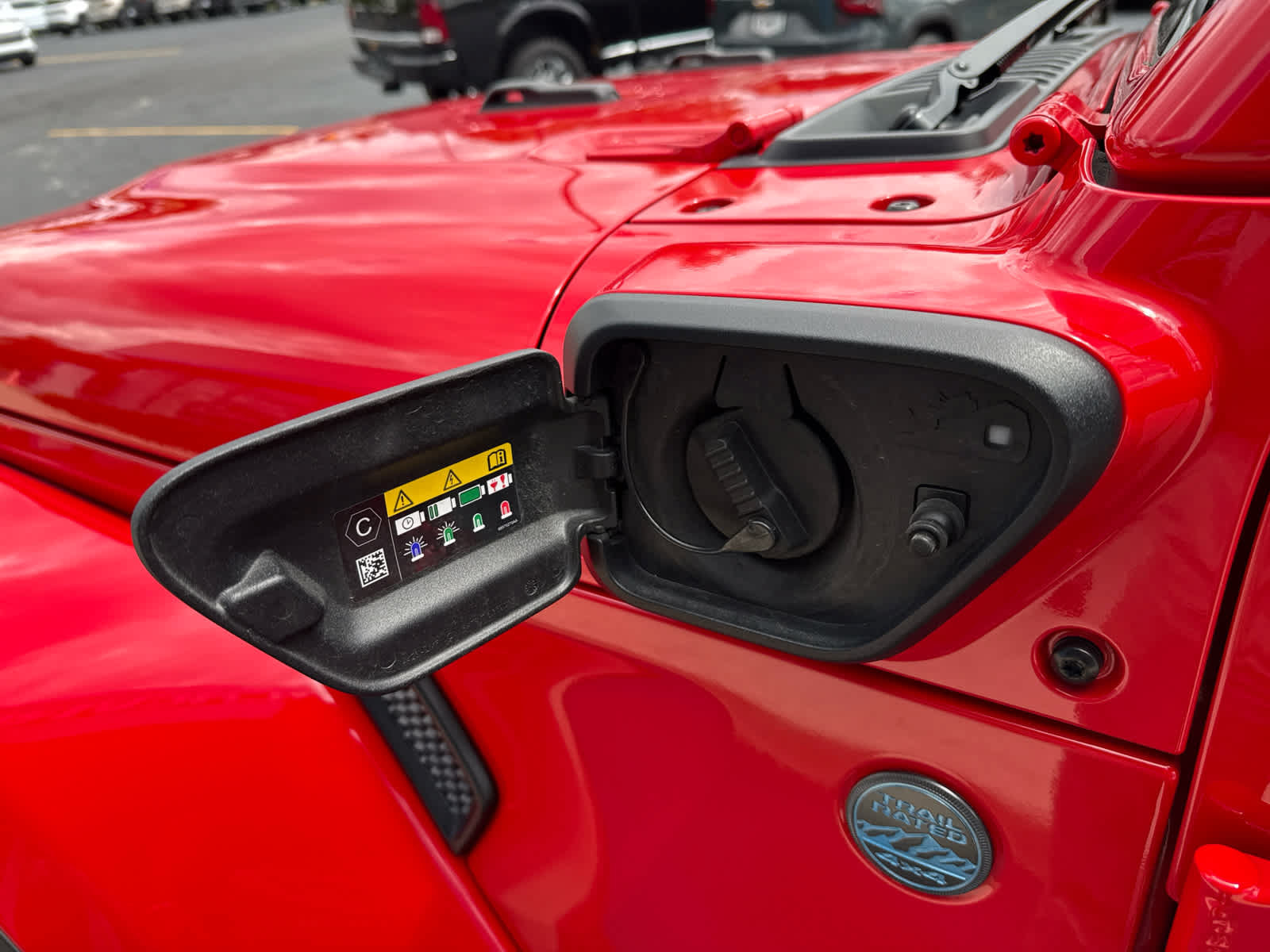 Used 2025 Jeep Wrangler Unlimited Sahara AWD/4WD image 8