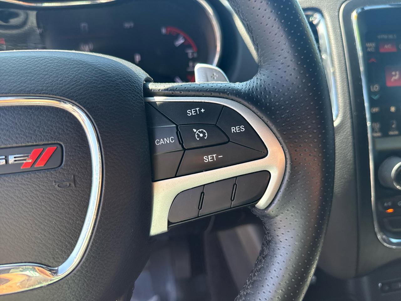 Used 2017 Dodge Durango R/T image 22