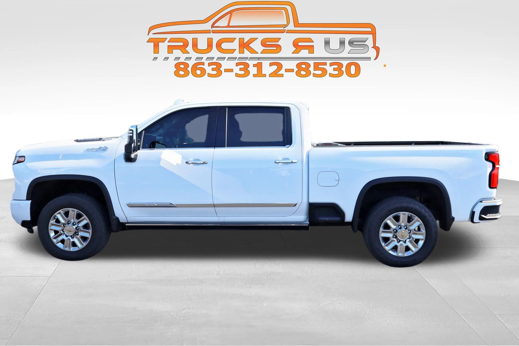 Used 2024 Chevrolet Silverado 2500 High Country w/ High Country Premium Package AWD/4WD image 1