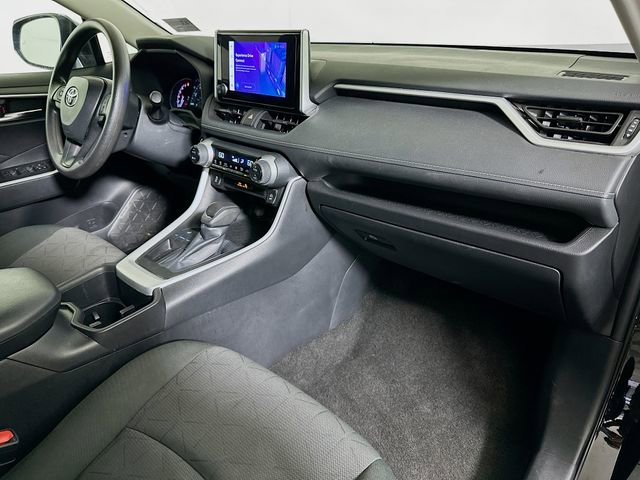 Certified 2024 Toyota RAV4 XLE image 27