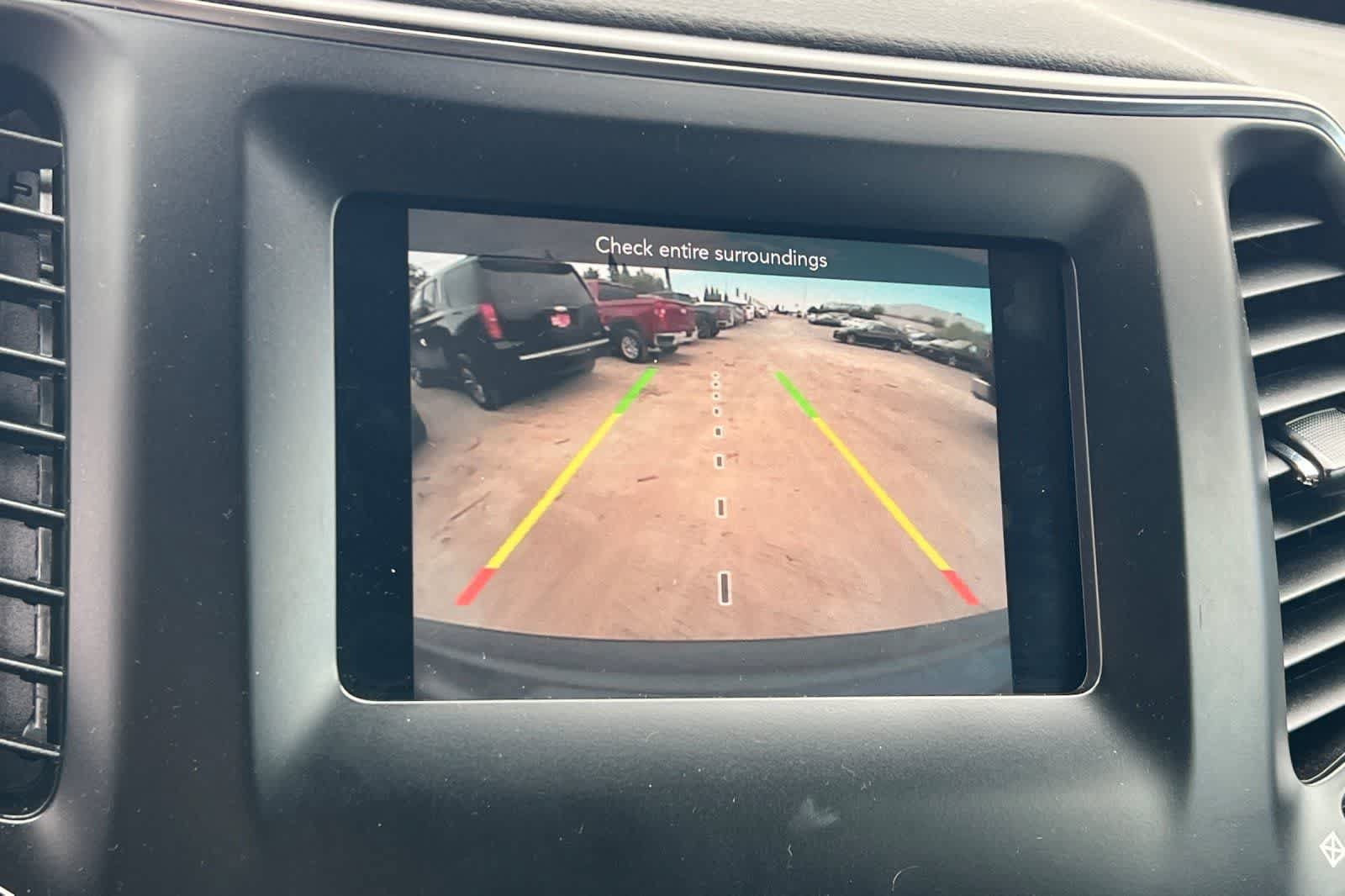 Used 2021 Jeep Cherokee Latitude Plus AWD/4WD image 21