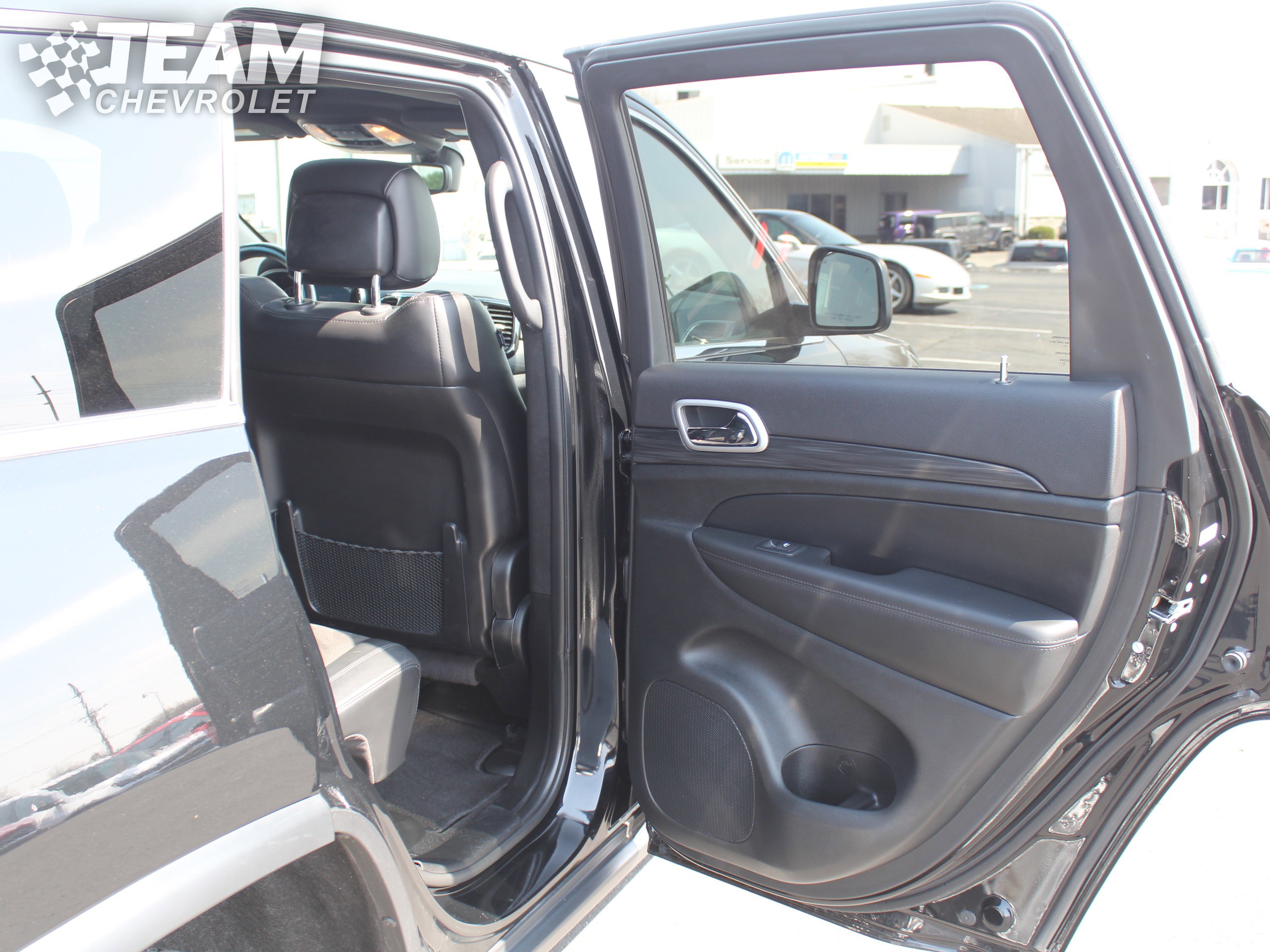 Used 2022 Jeep Grand Cherokee Laredo X AWD/4WD image 24