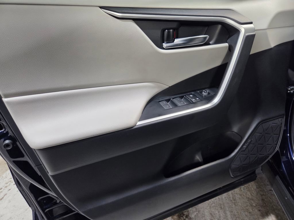 Used 2024 Toyota RAV4 XLE image 11