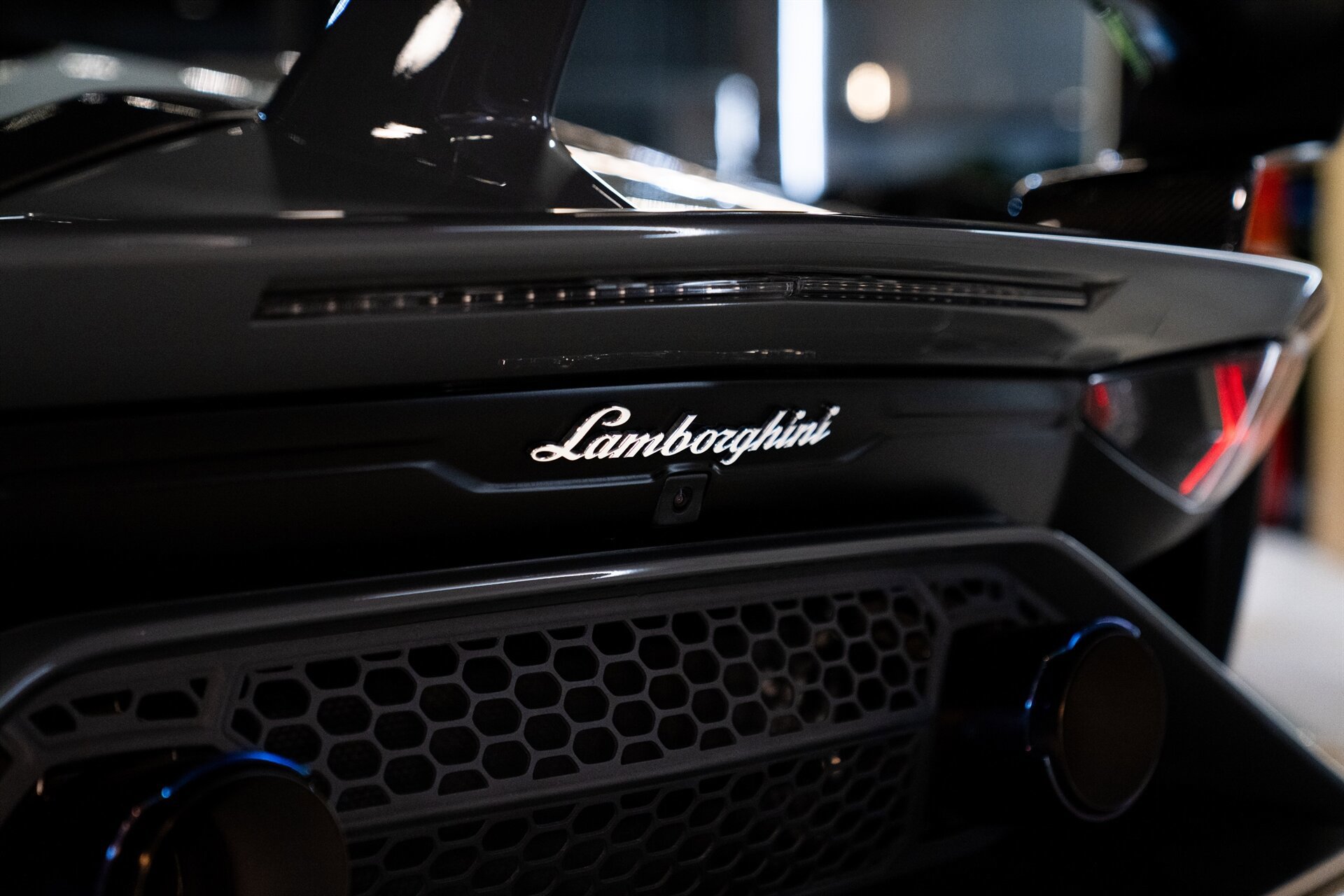 Used 2020 Lamborghini Aventador SVJ AWD/4WD image 20