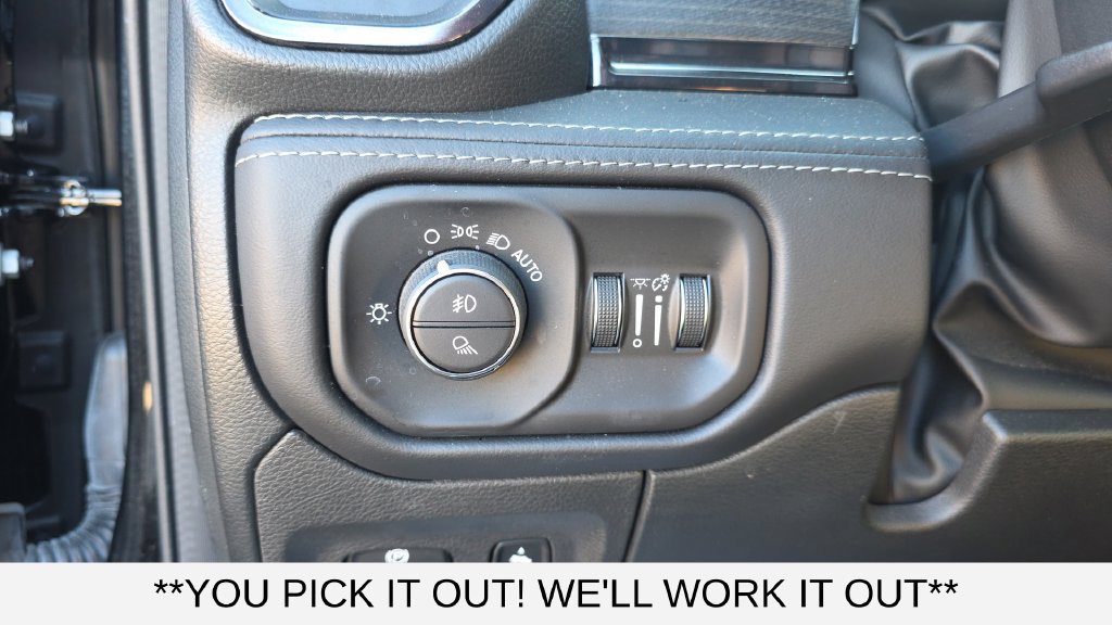 Used 2023 RAM 1500 Limited w/ Body Color Bumper Group AWD/4WD image 13