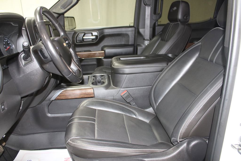 Used 2019 Chevrolet Silverado 1500 High Country w/ Technology Package AWD/4WD image 22