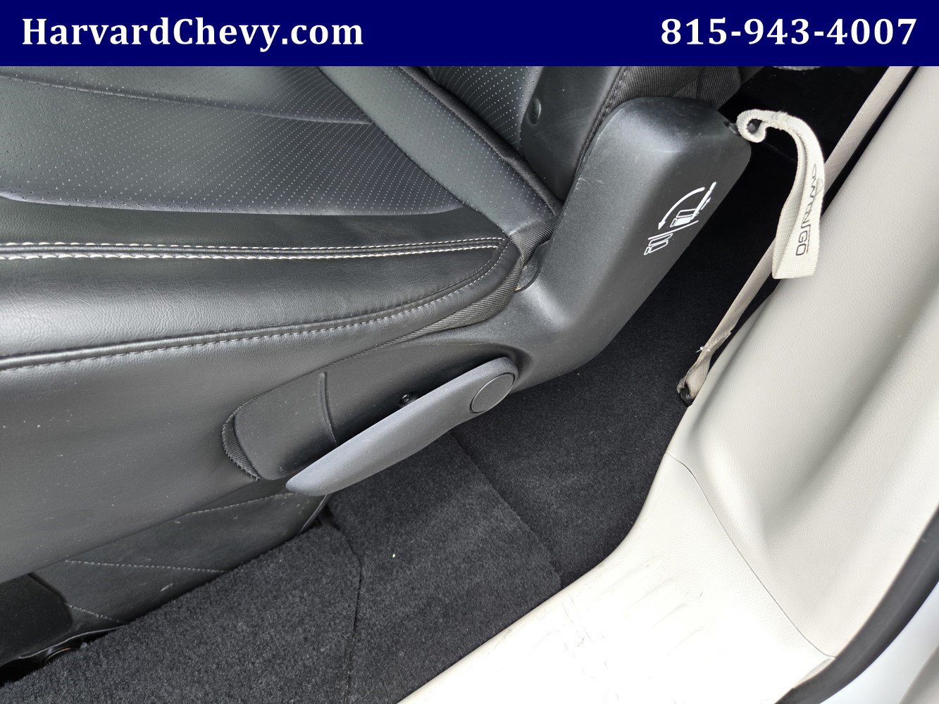 Used 2023 Chrysler Pacifica Touring-L FWD image 31
