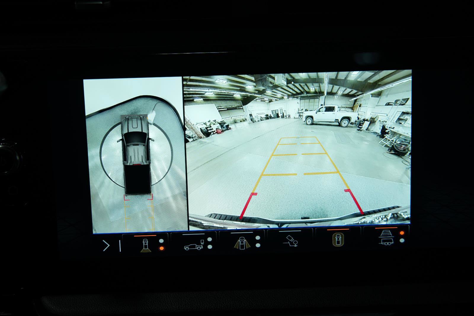 Used 2024 GMC Sierra 2500 AT4 w/ AT4 Premium Plus Package image 40