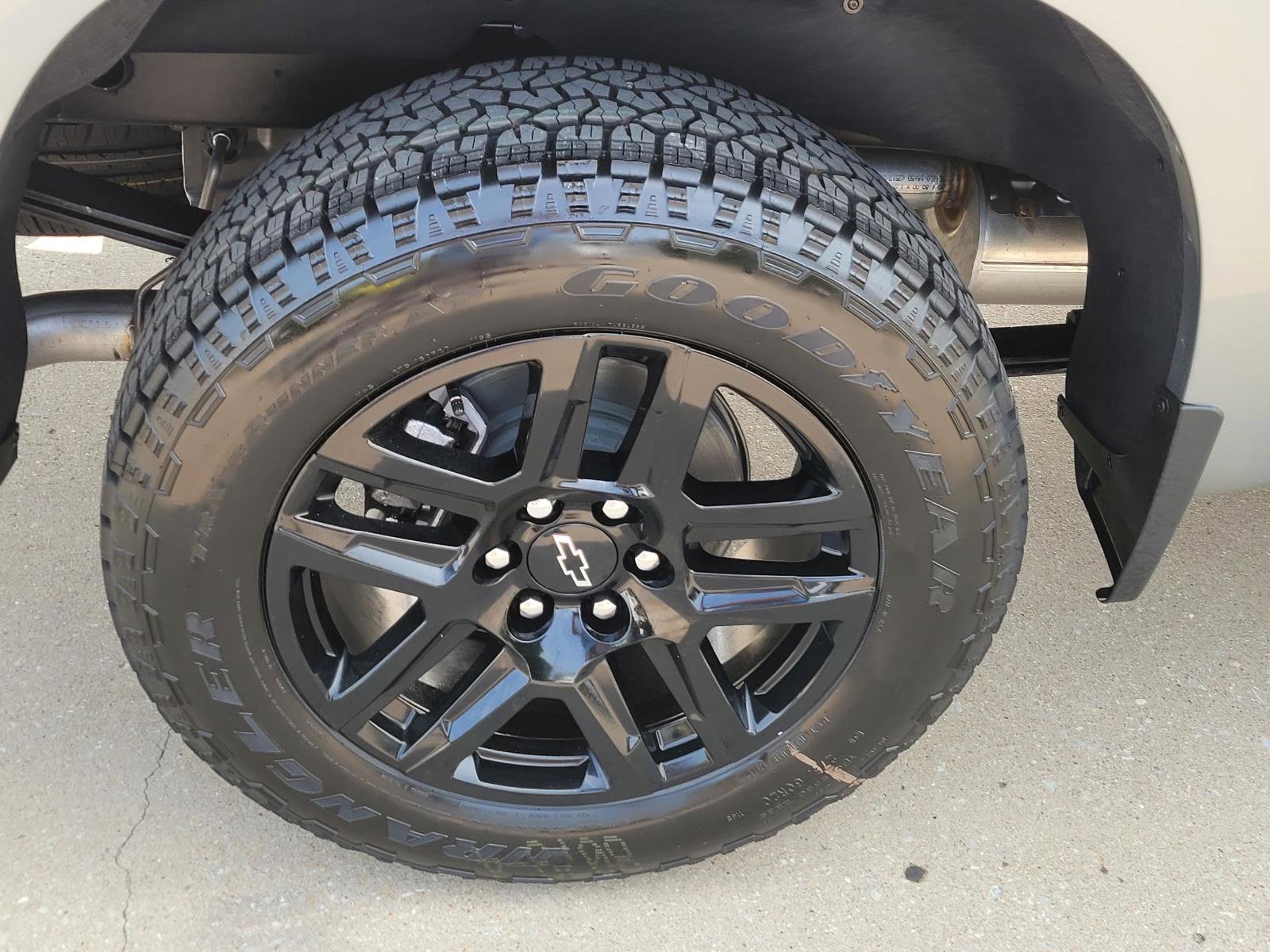 New 2026 Chevrolet Silverado 1500 Custom w/ Turbomax Blackout Package RWD image 5