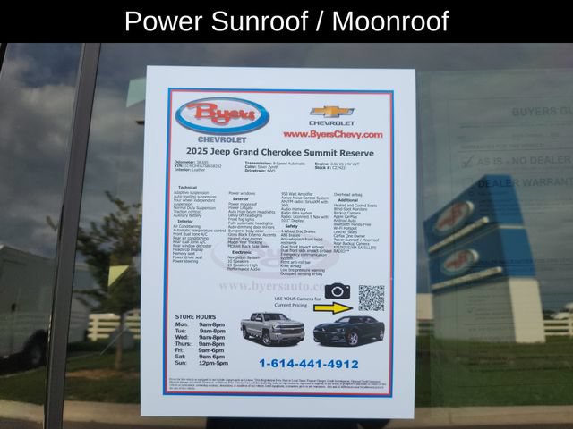 Used 2025 Jeep Grand Cherokee Summit AWD/4WD image 13