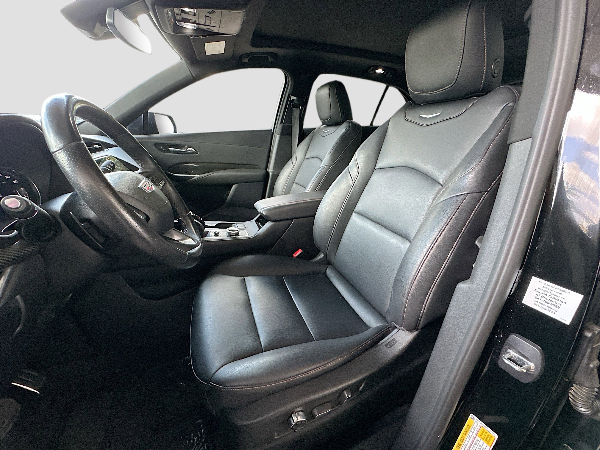 Used 2023 Cadillac XT4 Sport FWD image 19