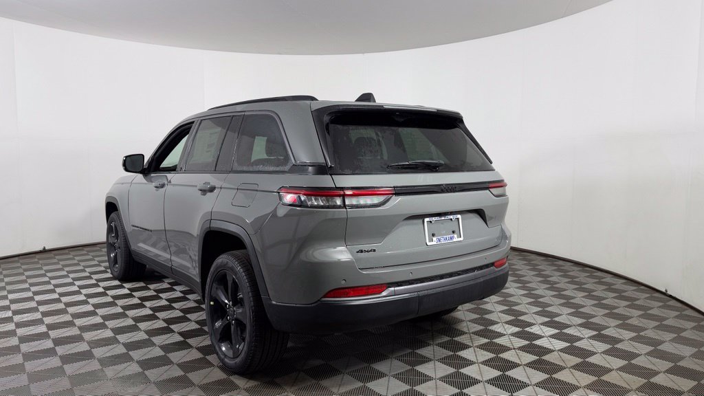 New 2027 Jeep Grand Cherokee Limited AWD/4WD image 5
