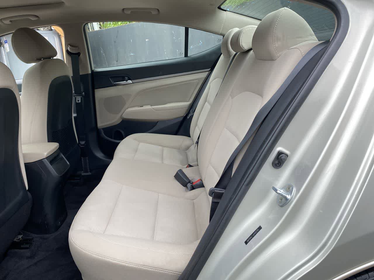 Used 2018 Hyundai Elantra Value Edition FWD image 17