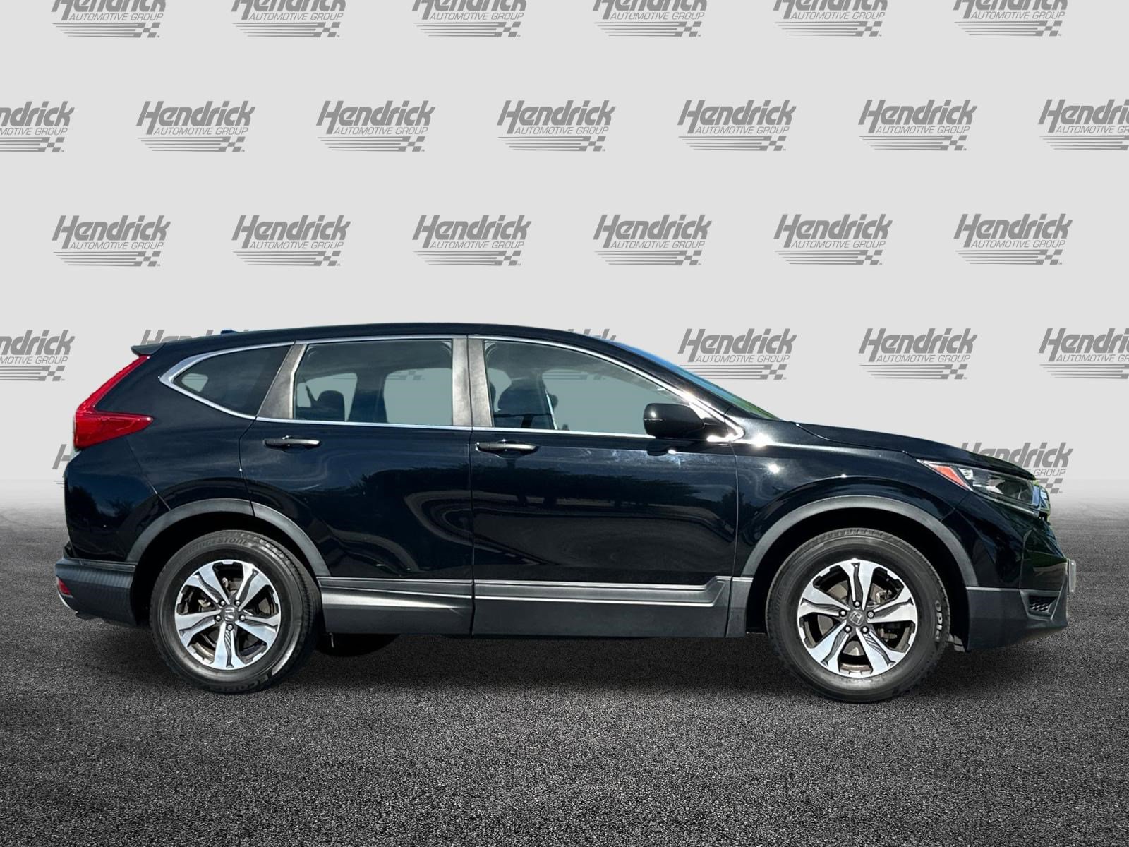 Used 2019 Honda CR-V LX image 3