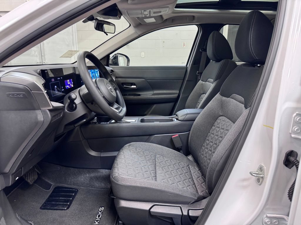 Certified 2026 Nissan Kicks SV w/ SV Premium Package AWD/4WD image 11